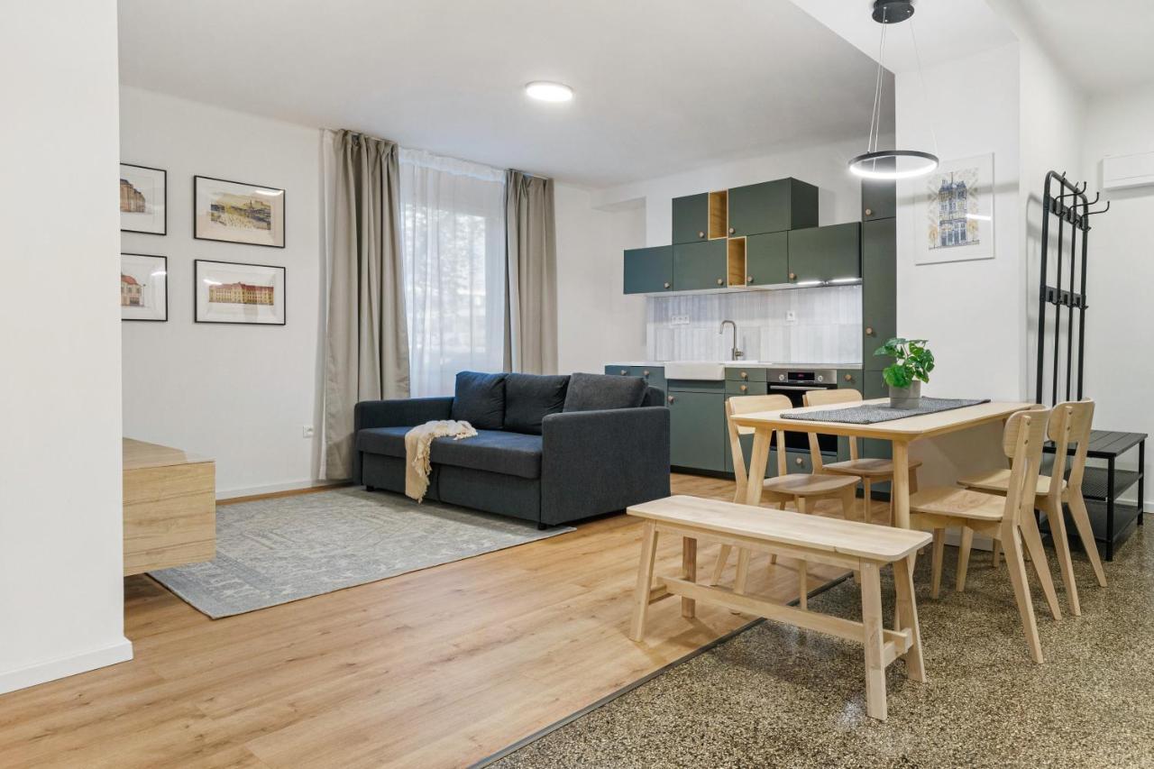 Bratislava Touch 2 Bedroom Apt Exterior photo